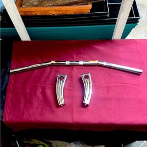 1” drag bars and HTTMT 5.5” pullback risers new never installed